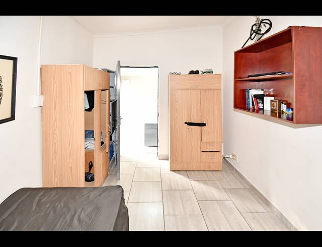 11 BEDROOM HOUSE FOR SALE IN HURST HILL